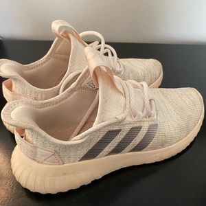 Womens Adidas Cloudfoam Tennis Shoes